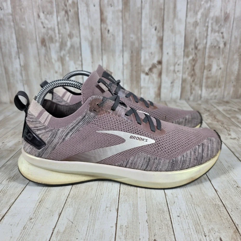Brooks Levitate 4.0 Running Shoes Knit Athletic Mauve Sneakers‎ Womens 9